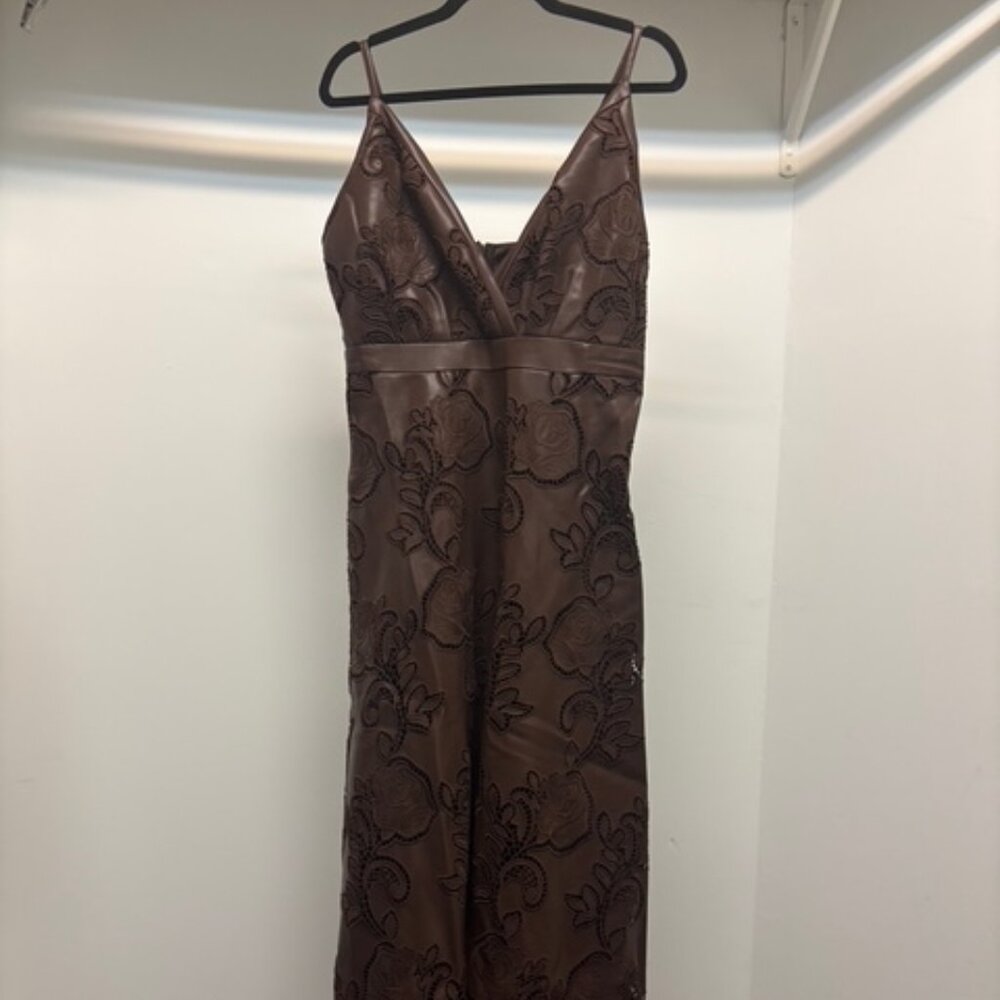 ONLY 1 LEFT! NWOT - Embroidered Dark Brown Leather Dress - Picture 5 of 10
